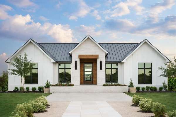 1.65 Acres of Land with Home for Sale in Athens, Texas