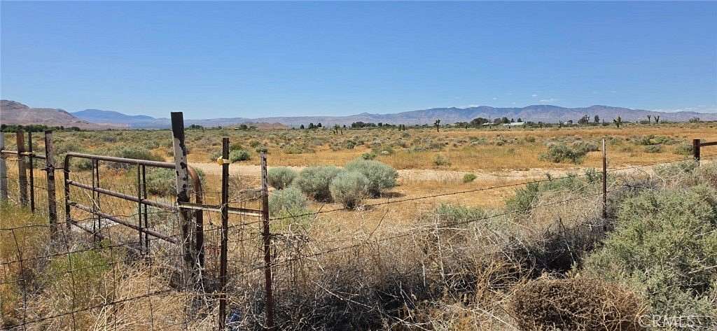 10.2 Acres of Land for Sale in Mojave, California