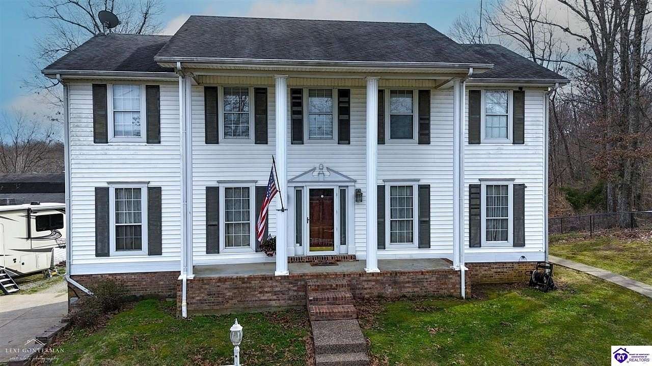 11 Acres of Land with Home for Auction in Rineyville, Kentucky