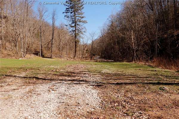 64 Acres of Recreational Land for Sale in Walton, West Virginia
