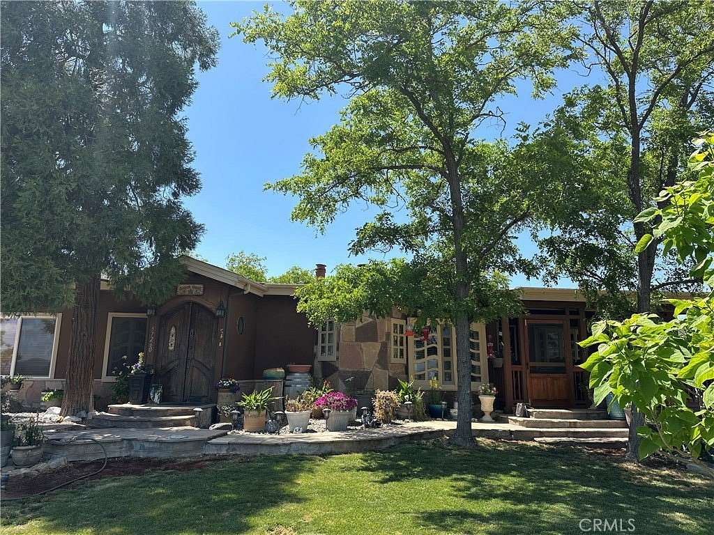 9.37 Acres of Land with Home for Sale in Anza, California