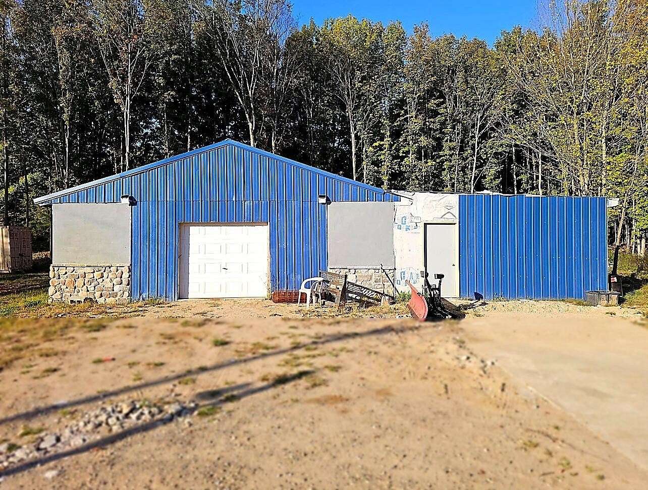 1.54 Acres of Residential Land for Sale in Bloomingdale, Michigan