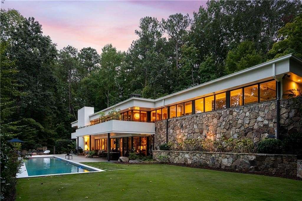 2.33 Acres of Land with Home for Sale in Atlanta, Georgia