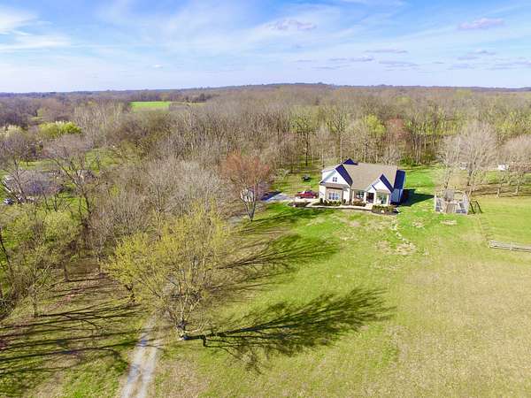 2.27 Acres of Land with Home for Sale in Springfield, Tennessee