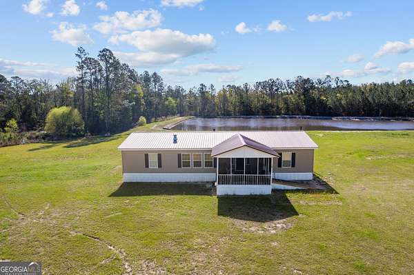 10.2 Acres of Recreational Land with Home for Sale in Screven, Georgia