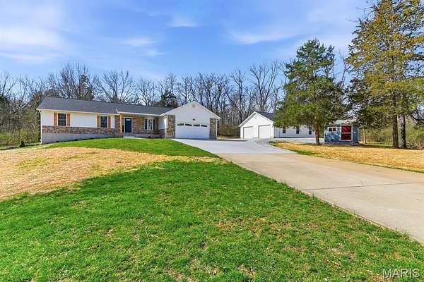 2.16 Acres of Land with Home for Sale in Villa Ridge, Missouri
