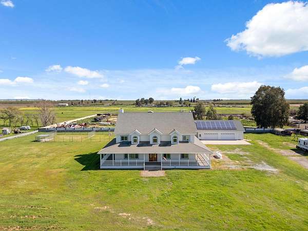 5 Acres of Land with Home for Sale in Chowchilla, California