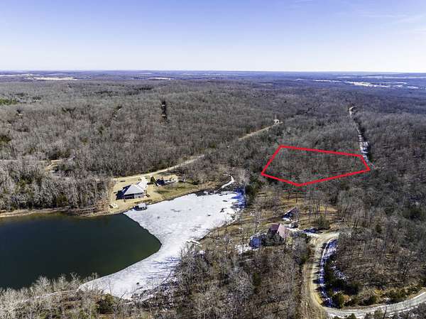 1.66 Acres of Residential Land for Sale in Horseshoe Bend, Arkansas