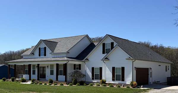 12 Acres of Recreational Land with Home for Sale in Culleoka, Tennessee