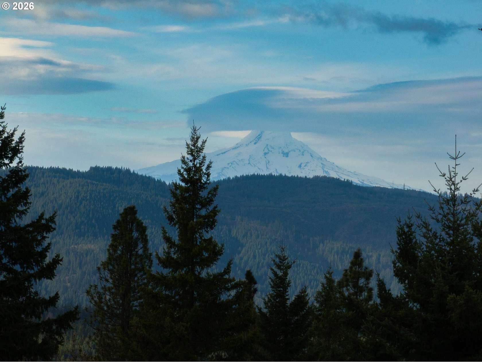 2.5 Acres of Land with Home for Sale in White Salmon, Washington