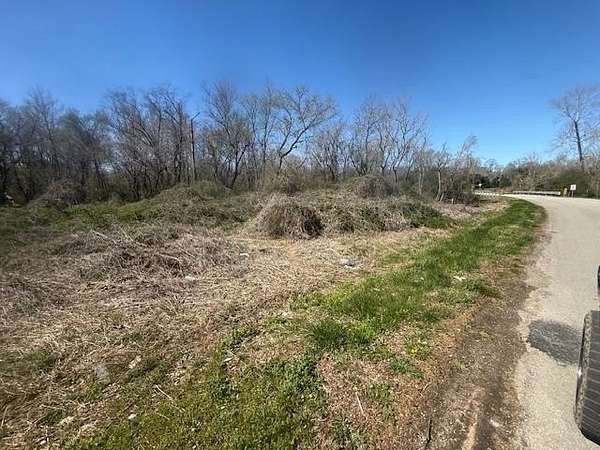 5.22 Acres of Land for Sale in Jacks Creek, Tennessee