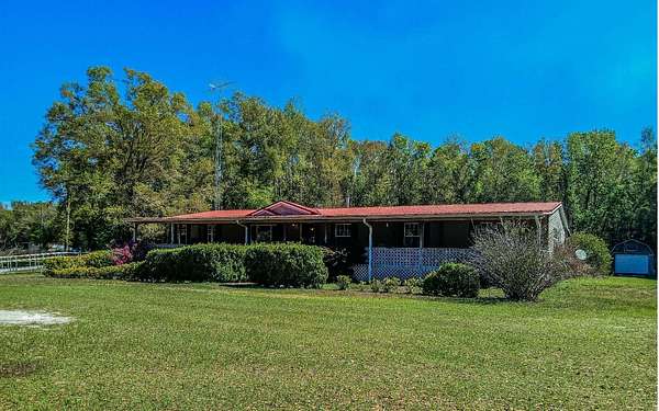 10 Acres of Land with Home for Sale in Branford, Florida