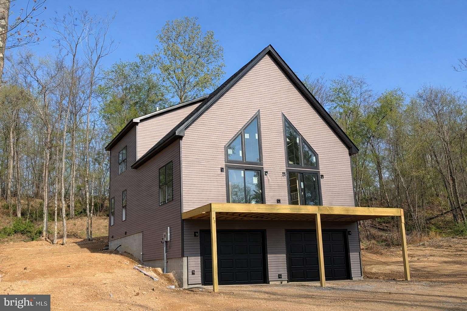 3.24 Acres of Land with Home for Sale in Hedgesville, West Virginia