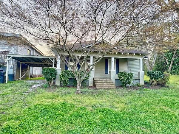 2.8 Acres of Land with Home for Sale in Roanoke, Alabama