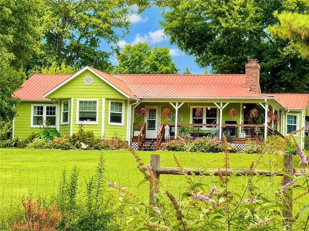 12.5 Acres of Land with Home for Sale in Rockmart, Georgia