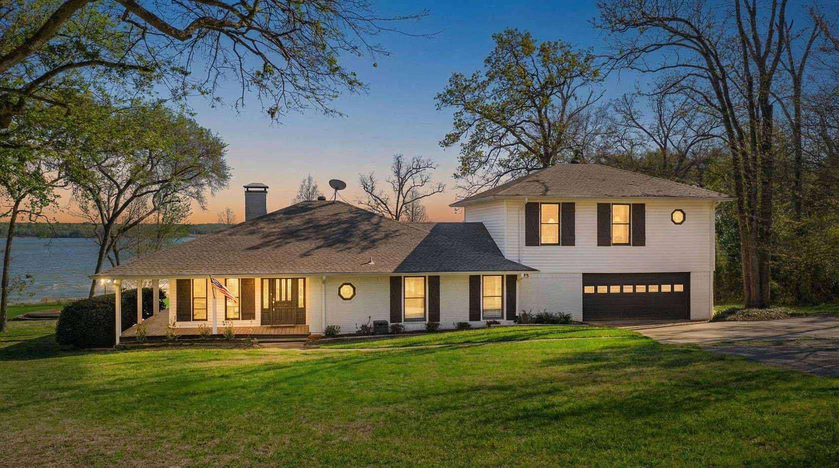 1.72 Acres of Land with Home for Sale in Malakoff, Texas