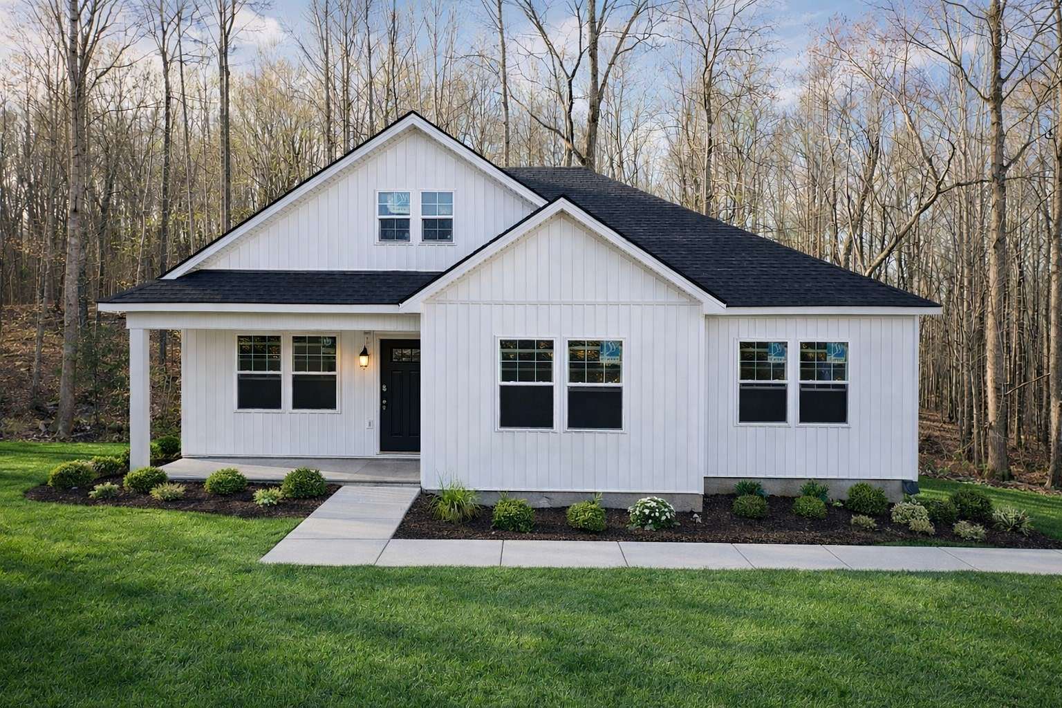 5.5 Acres of Land with Home for Sale in Charlotte, Tennessee