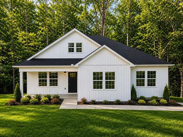 5.5 Acres of Land with Home for Sale in Charlotte, Tennessee