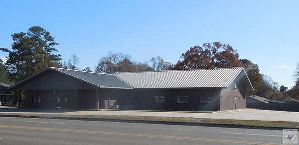 1.76 Acres of Improved Commercial Land for Sale in Texarkana, Arkansas