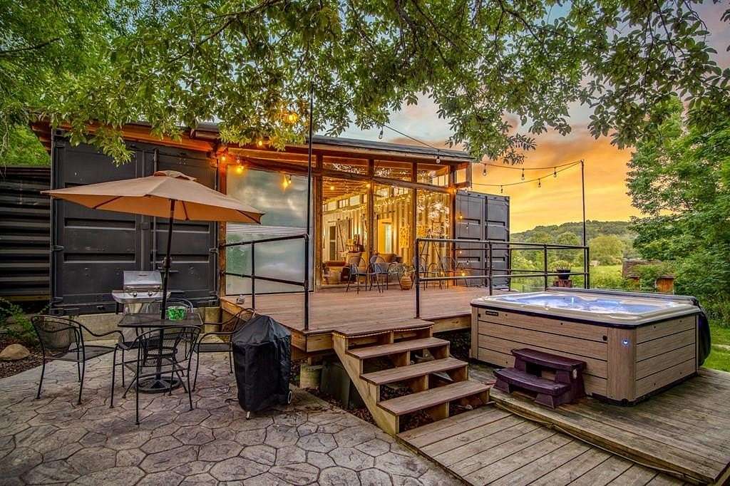 1.6 Acres of Land with Home for Sale in Chillicothe, Ohio