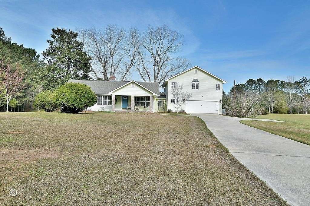 27.7 Acres of Land with Home for Sale in Pine Mountain Valley, Georgia