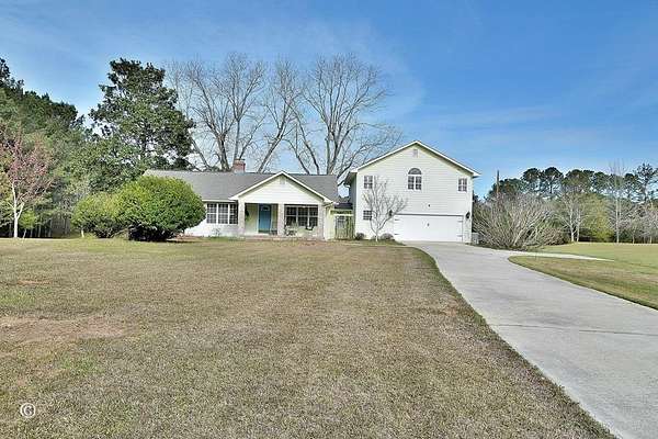 27.7 Acres of Land with Home for Sale in Pine Mountain Valley, Georgia