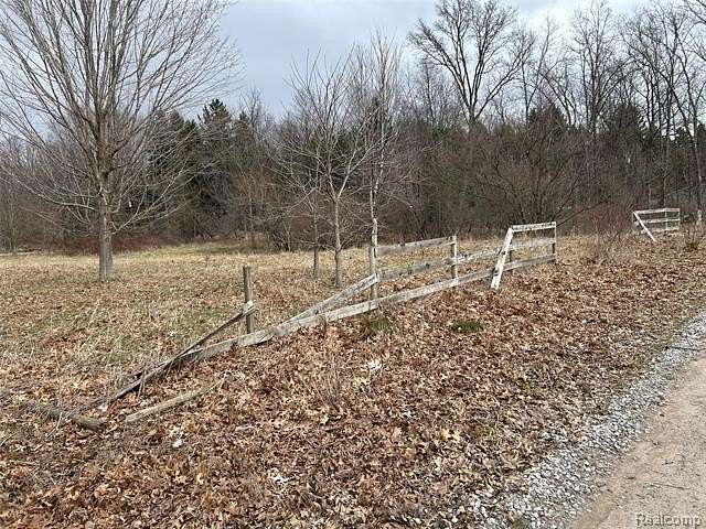 1.5 Acres of Residential Land for Sale in Howell, Michigan