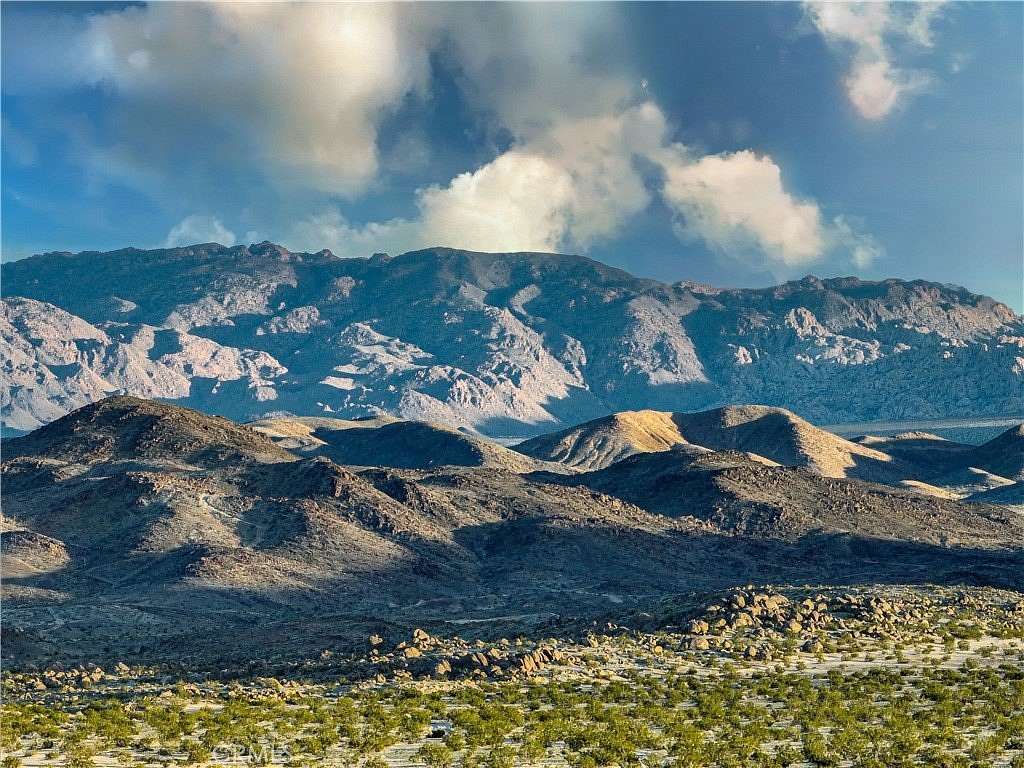 10 Acres of Recreational Land for Sale in Joshua Tree, California