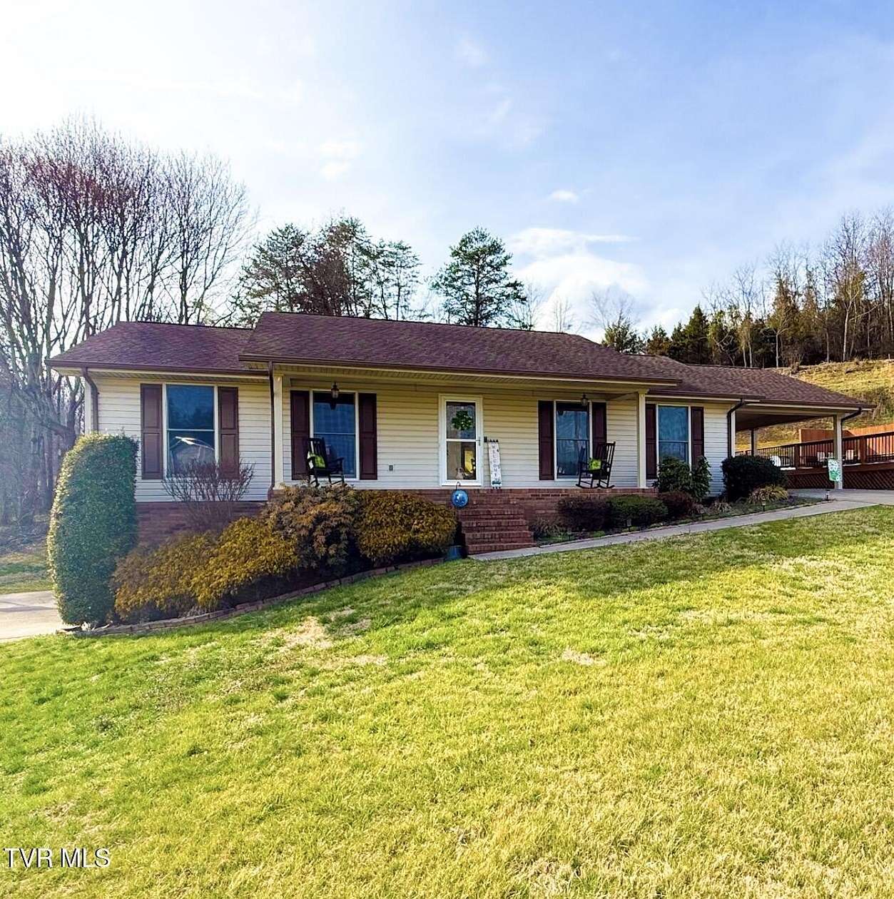 1.6 Acres of Land with Home for Sale in Mount Carmel, Tennessee