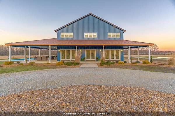 15.2 Acres of Recreational Land with Home for Sale in Jonesboro, Arkansas