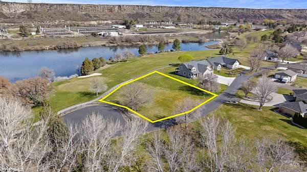 0.43 Acres of Residential Land for Sale in Buhl, Idaho