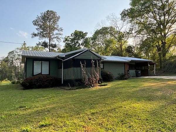 6 Acres of Land with Home for Sale in Cairo, Georgia