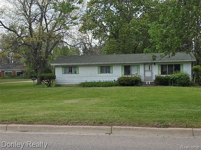 3.27 Acres of Improved Mixed-Use Land for Sale in Marlette, Michigan