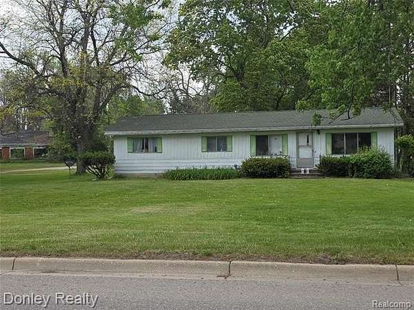 3.27 Acres of Improved Mixed-Use Land for Sale in Marlette, Michigan