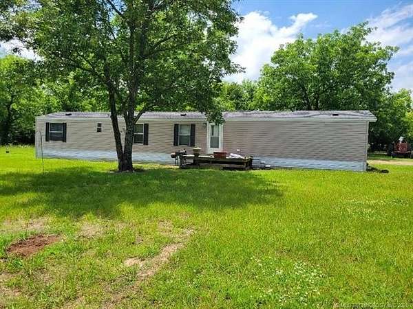 20 Acres of Land with Home for Sale in Eufaula, Oklahoma