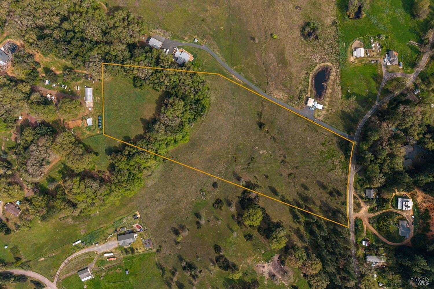 12 Acres of Land for Sale in Willits, California