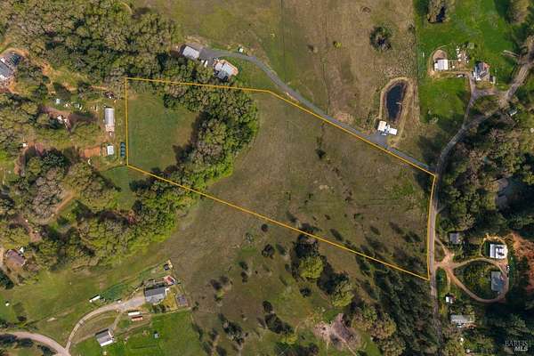 12 Acres of Land for Sale in Willits, California