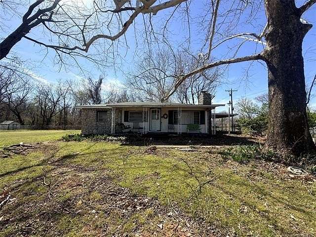 20 Acres of Land with Home for Sale in Muskogee, Oklahoma