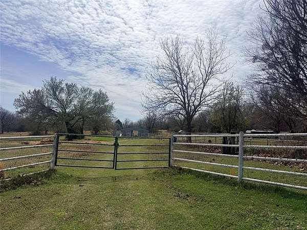 20 Acres of Land for Sale in Muskogee, Oklahoma