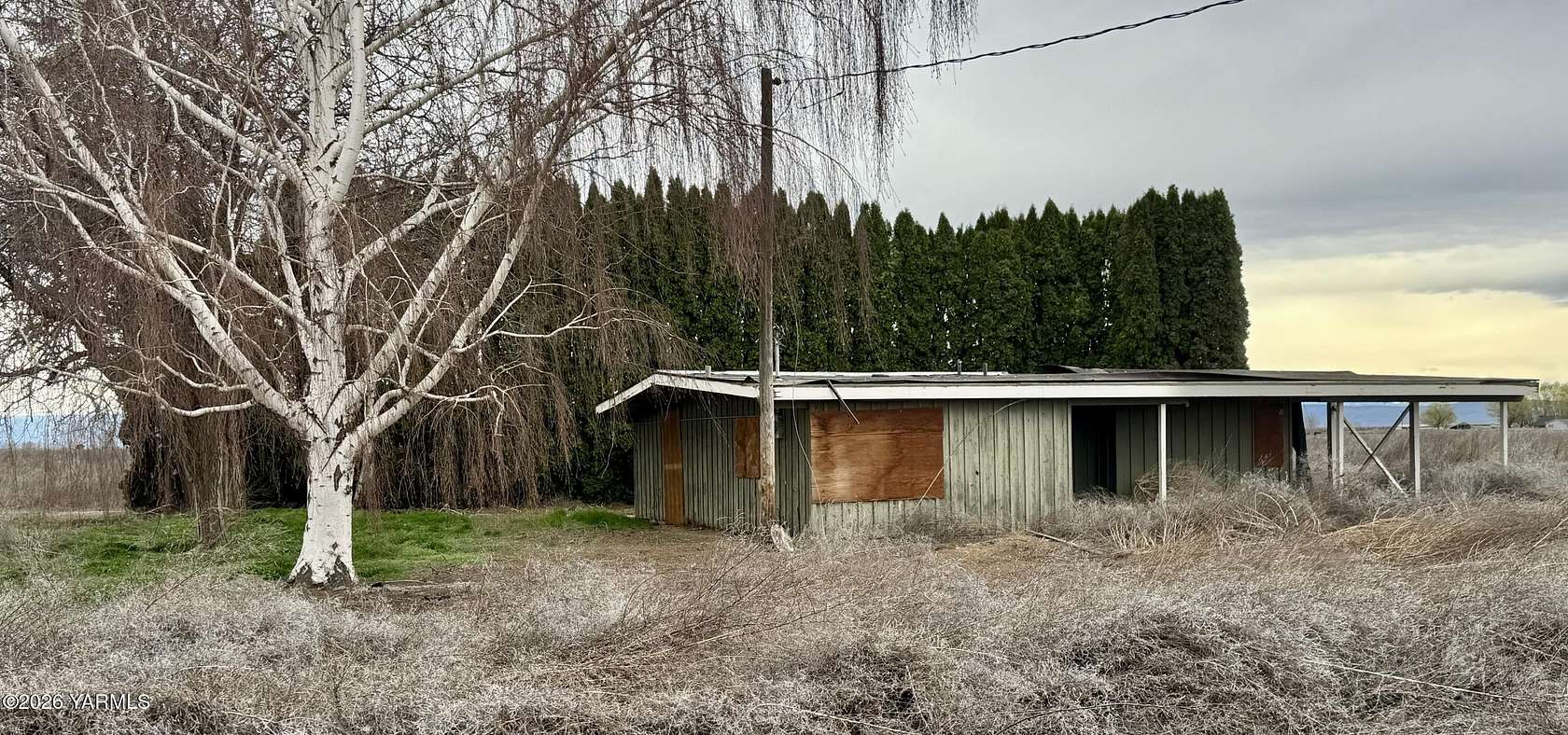 160 Acres of Agricultural Land with Home for Sale in Toppenish, Washington