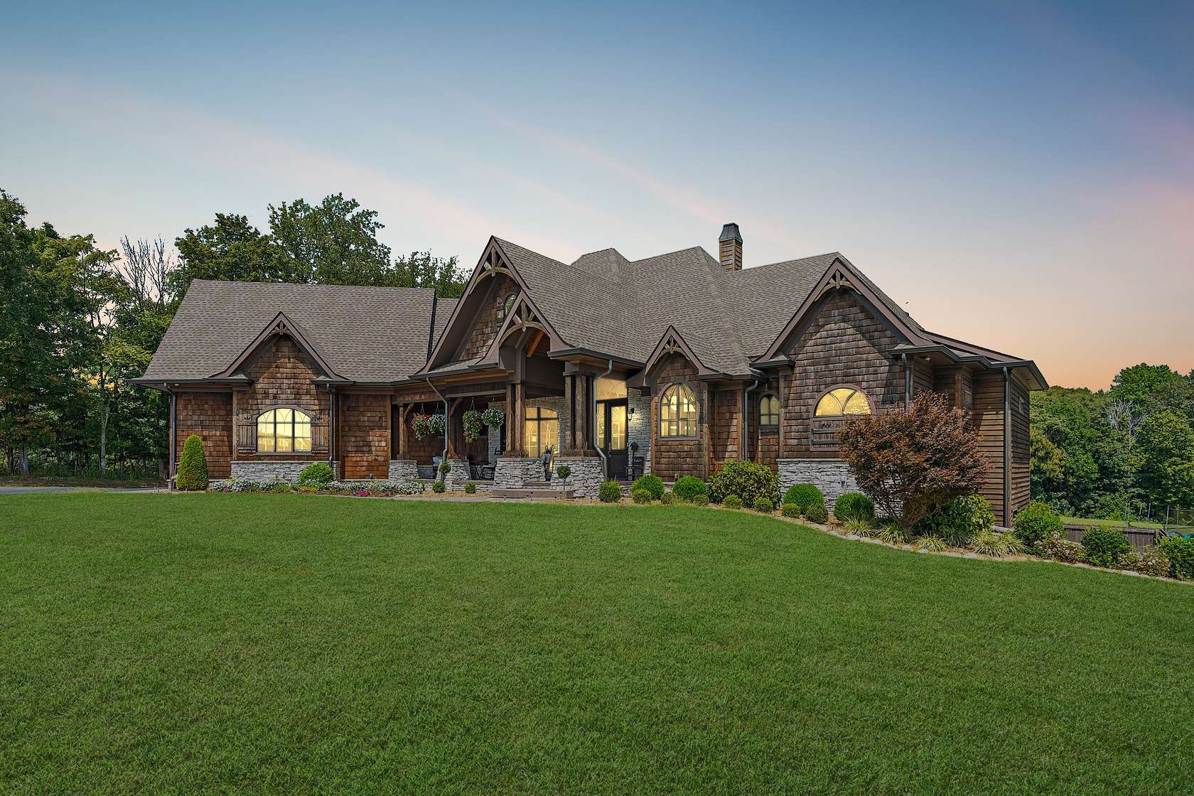 10 Acres of Land with Home for Sale in Lafayette, Tennessee