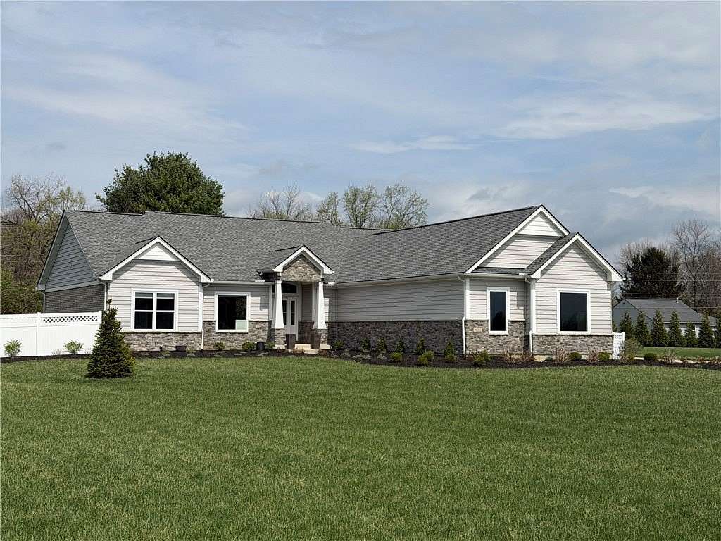 1.78 Acres of Land with Home for Sale in Clearcreek Township, Ohio
