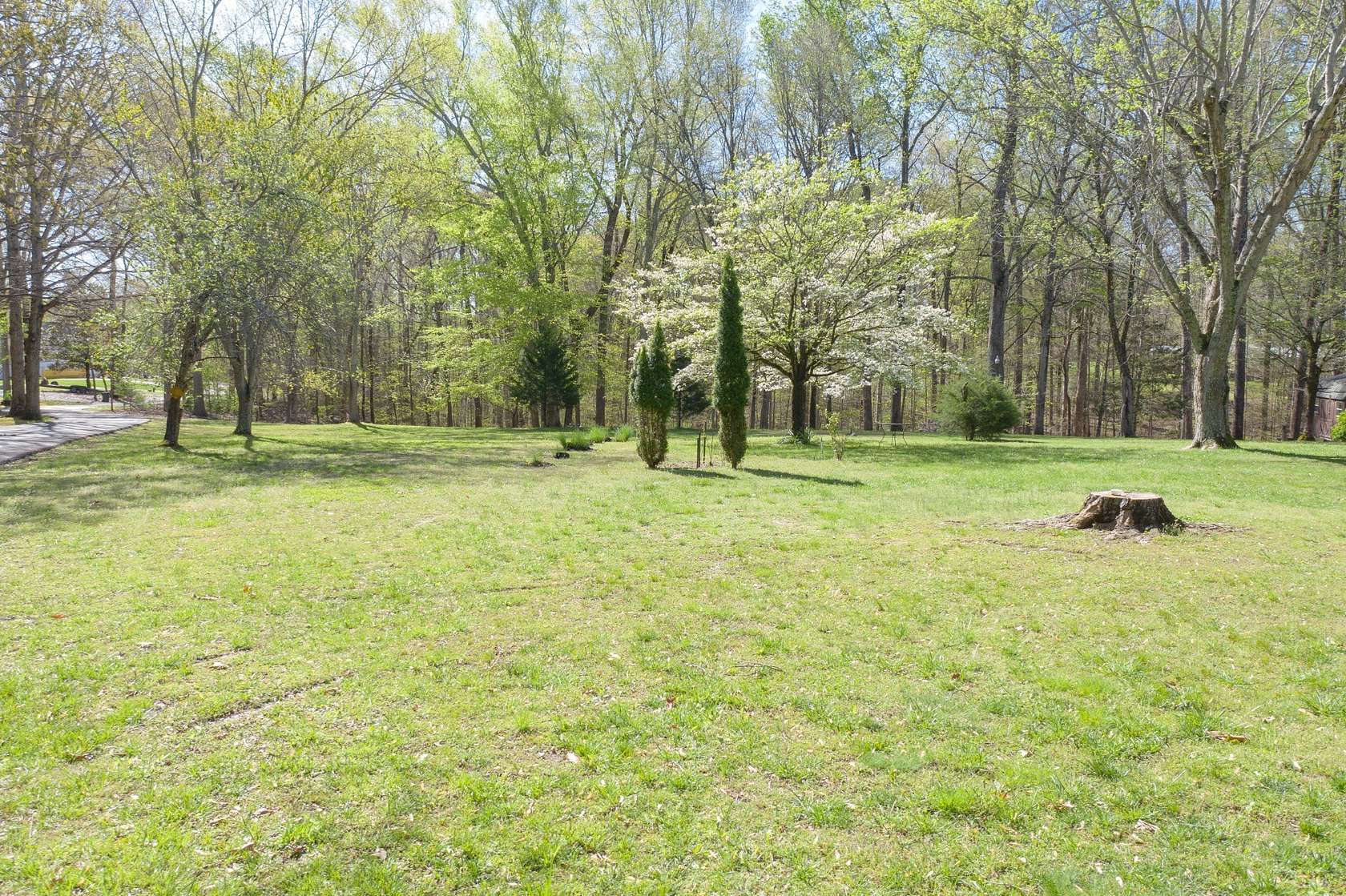 0.91 Acres of Residential Land for Sale in Winchester, Tennessee