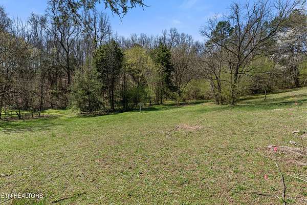1 Acre of Residential Land for Sale in Lenoir City, Tennessee