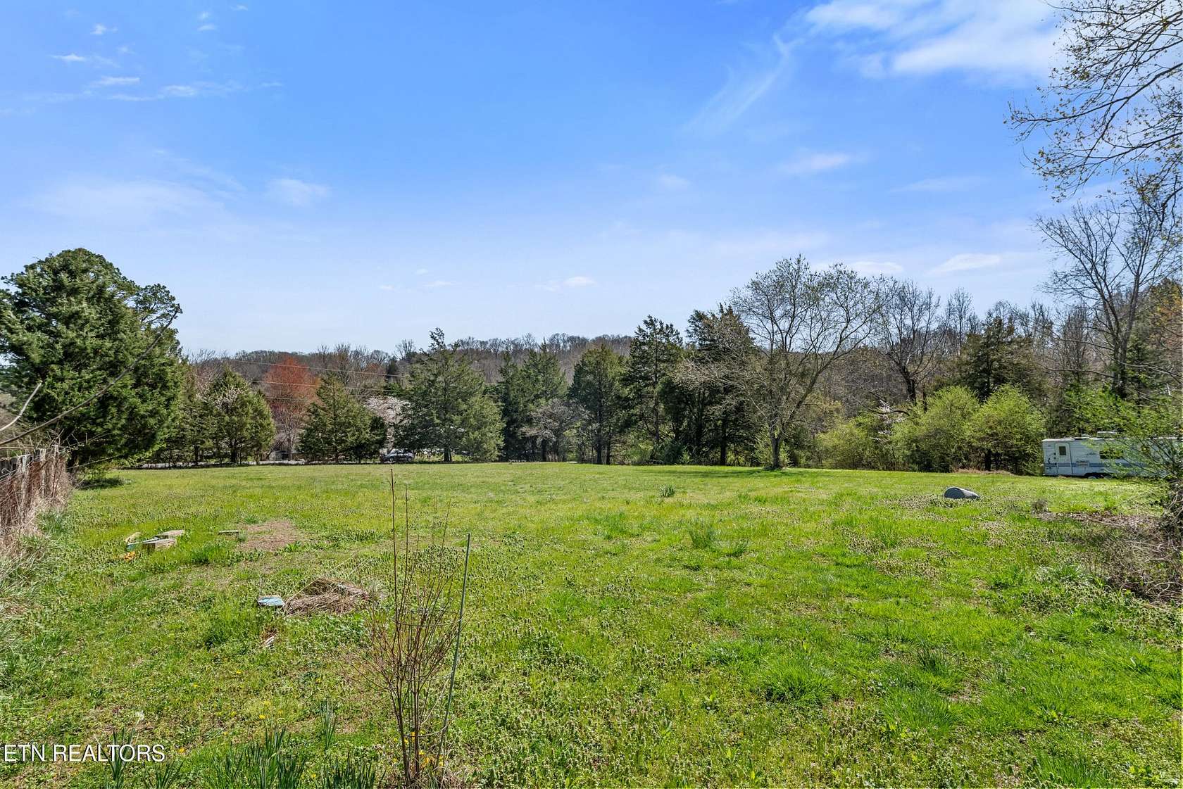 1 Acre of Residential Land for Sale in Lenoir City, Tennessee