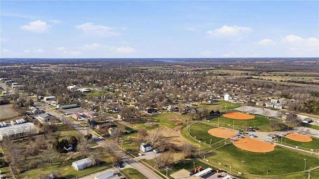 1 Acre of Commercial Land for Sale in Spring Hill, Kansas