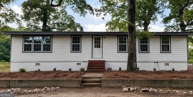 1.5 Acres of Land with Home for Sale in Oxford, Georgia