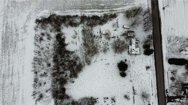 2.43 Acres of Improved Residential Land for Sale in Albion, New York