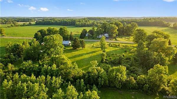 2.43 Acres of Improved Residential Land for Sale in Albion, New York