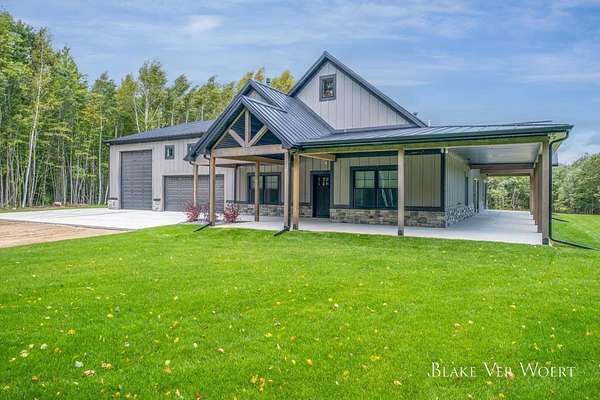 160 Acres of Recreational Land with Home for Sale in Remus, Michigan